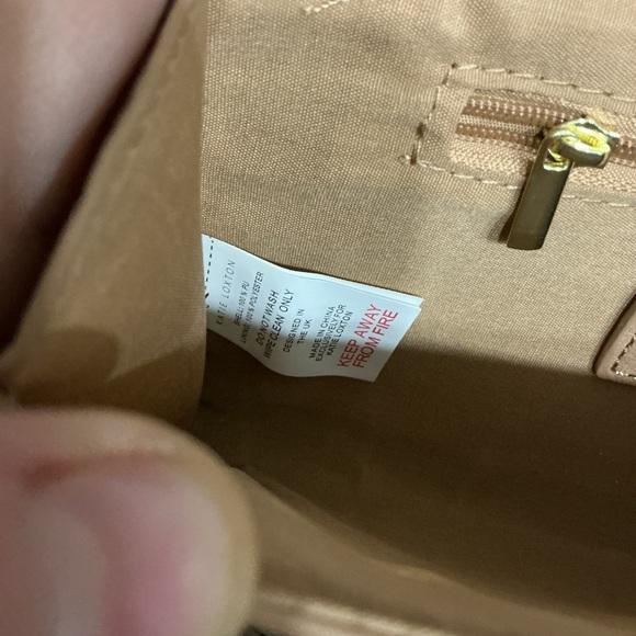 Katie Loxton Kayla Quilted Crossbody Bag Soft Tan Vegan Leather - Picture 5 of 10